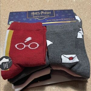Warner Bros. Harry Potter Shortie Crew Socks – Red & Gray